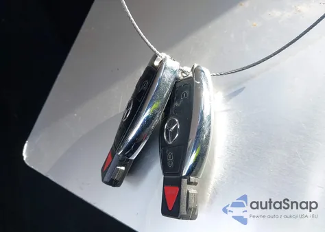 2011 Mercedes-Benz S 63 Amg из США, поврежденный, VIN WDDNG7EB5BA378595